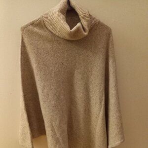 TURTLENECK PONCHO O/S ONE SIZE